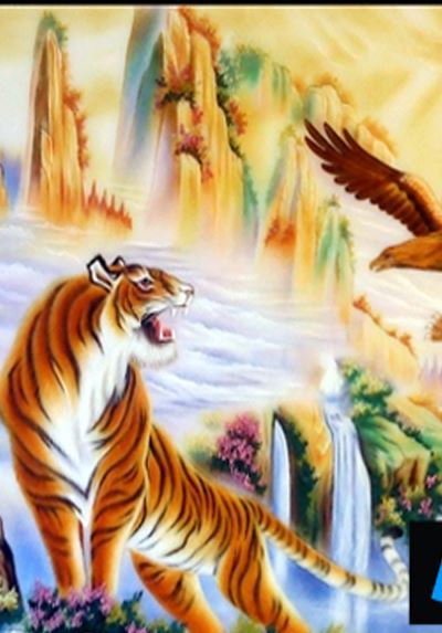 Tranh kính hổ